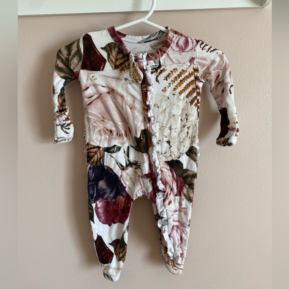 Newborn posh peanut